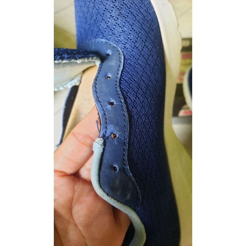 Prelove Sepatu Skechers