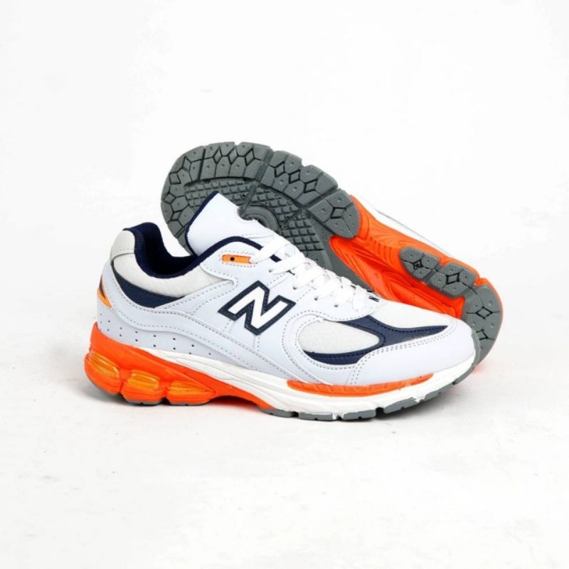 SEPATU OLAHRAGA SNEAKERS NB2002R WHITE ORANGE MADE VIETNAM