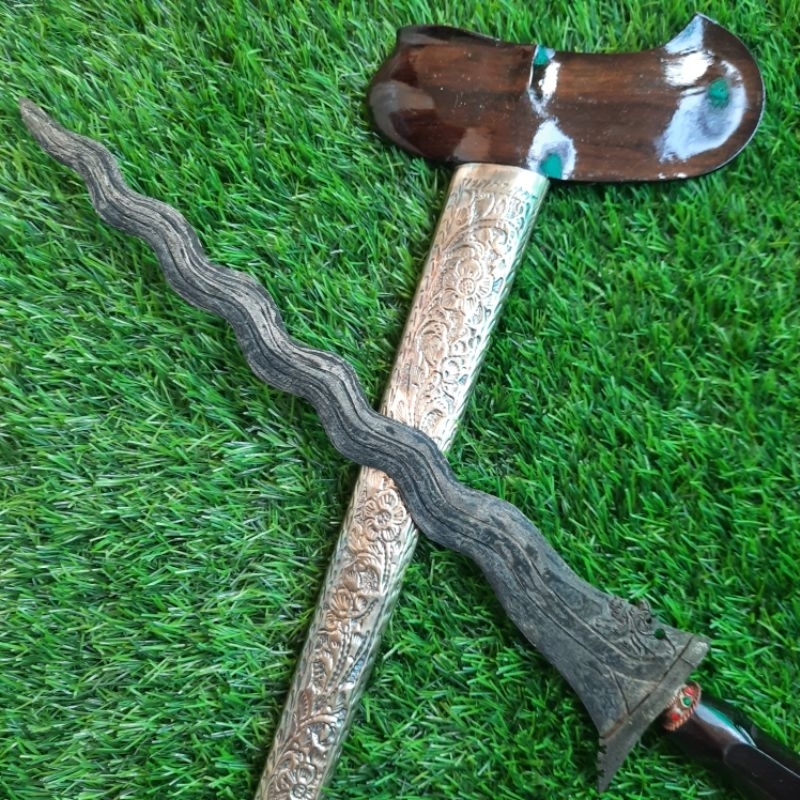 KERIS NAGA SOSRO GAYAMAN