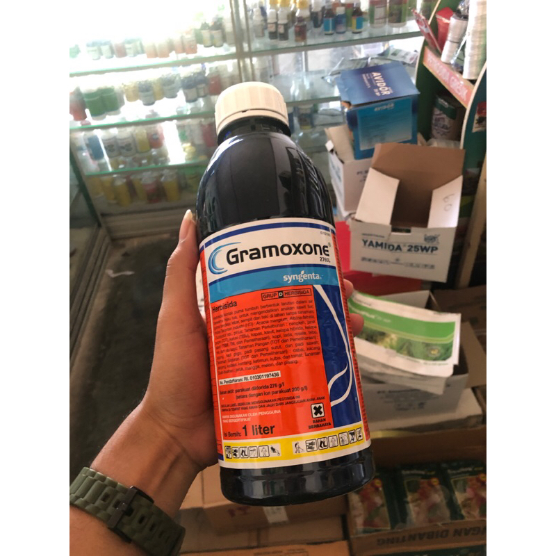 GRAMOXONE 276SL - 1 Liter (Parakuat Diklorida 276SL) Herbisida Kontak Isi 1 Liter Bahan Aktif : Para