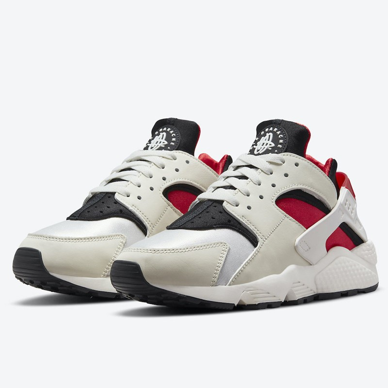 SEPATU SNEAKERS WOMENS NK W NIKE AIR HUARACHE sailbred