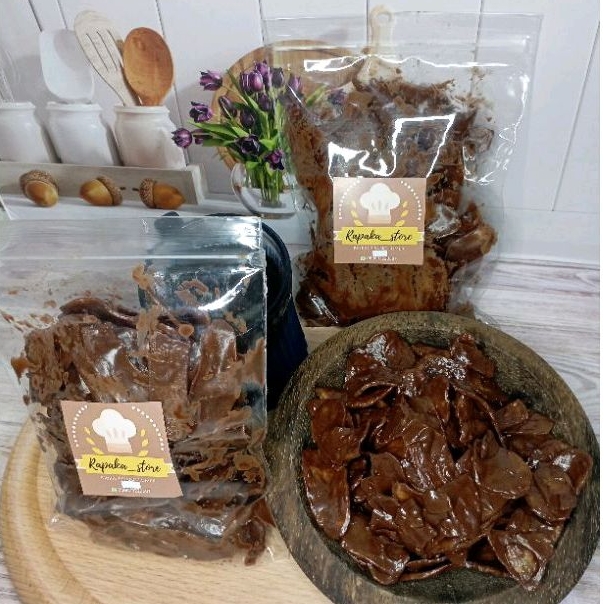 

2pcs kripik pisang cokelat lumer