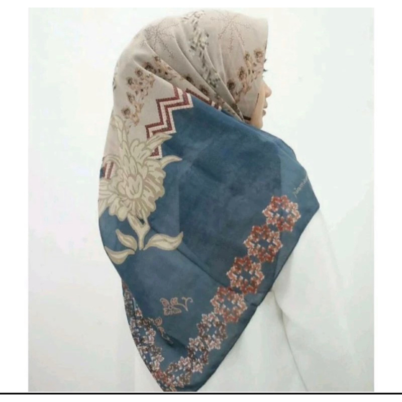 Ria Miranda - Preloved Dawa Scarf Navy