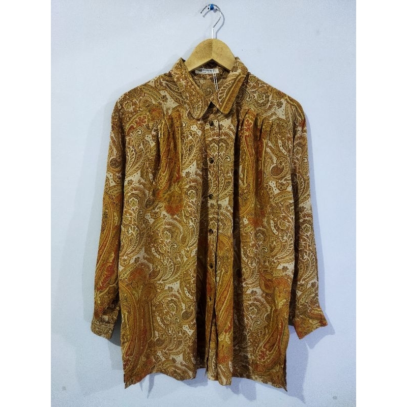 Kemeja Blouse vintage motif batik second murah