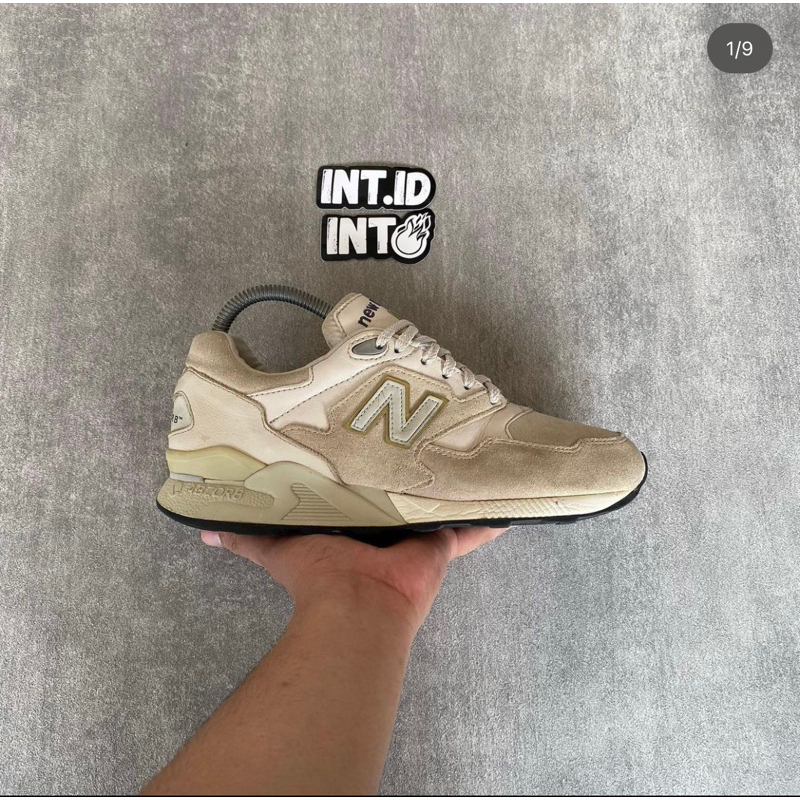 NB 878 Abzorb Beige