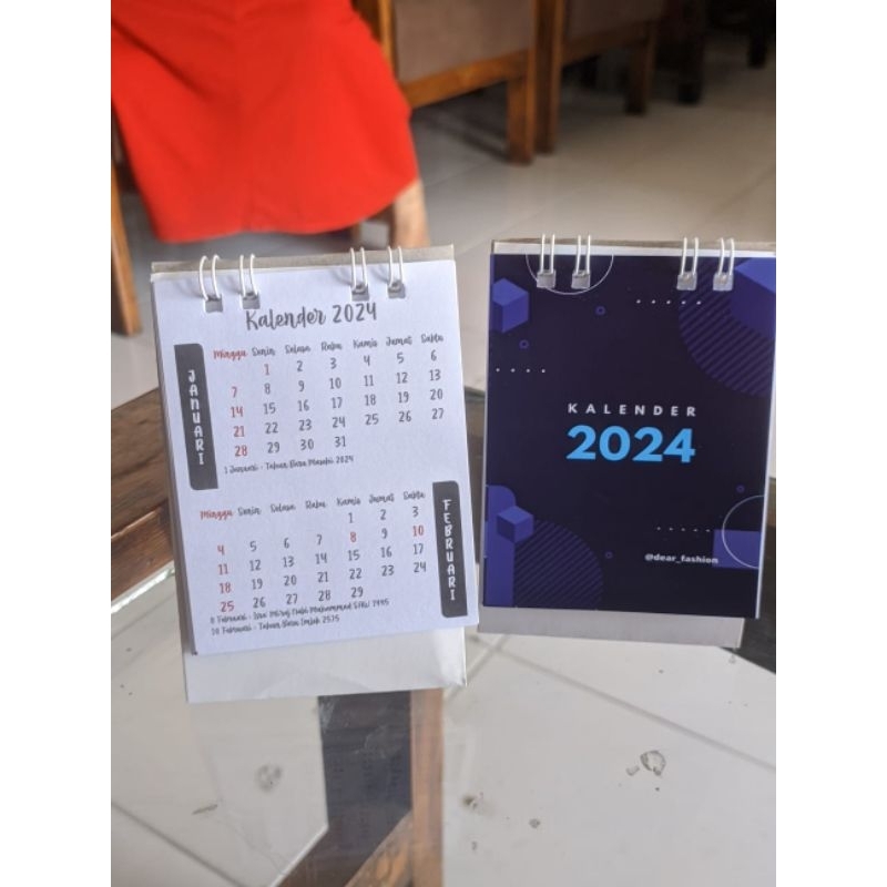 

Karakter -- Kalender Meja Mini 2024
