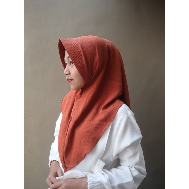 Hijab bergo pinguin crinkle airflow / khimar crinkle pinguin / hijab Bergo hamidah pinguin Crinkle a