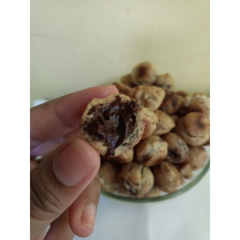 

KUE SHOES 250GR (1/4) - KUE ISI COKLAT - CEMILAN