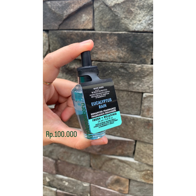 Bath & Body Work Wallflowers Eucalyptus Rain