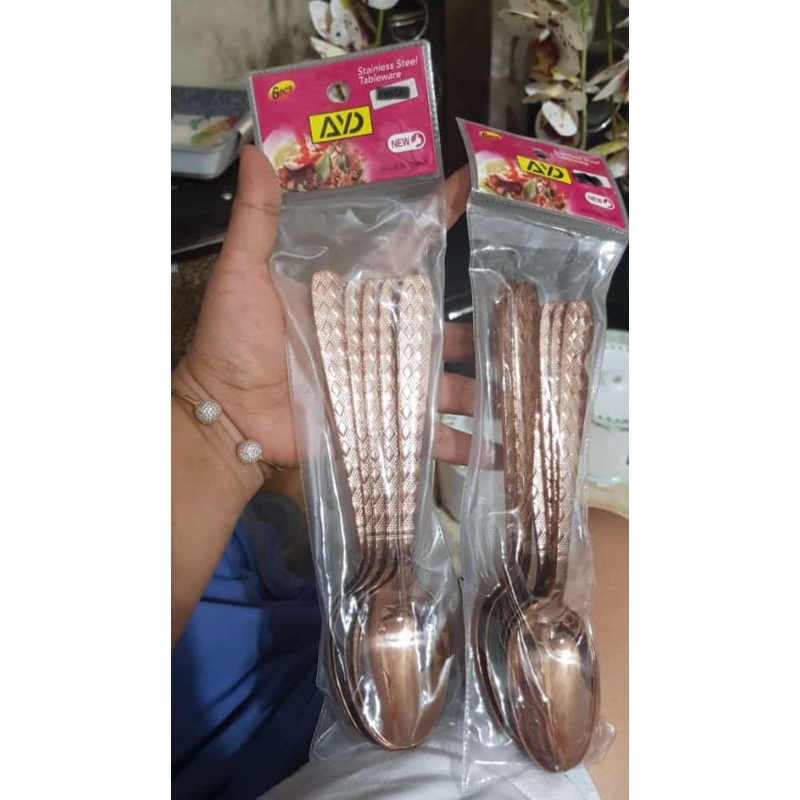 Mr. DIY Sendok makan stainlesteel GOLD