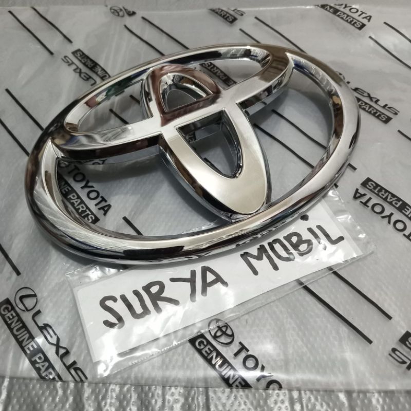 logo emblem logo toyota grill depan calya,Avanza,veloz,rush,Yaris 2016-2021