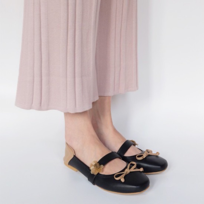 PVRA Ara Black Tan PO