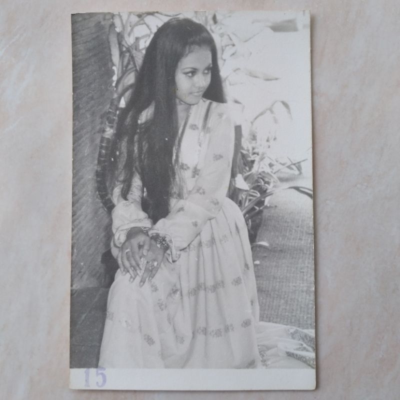 Foto Kuno Lawas Jadul Artis Emilia Contesa 1970 an - YN718