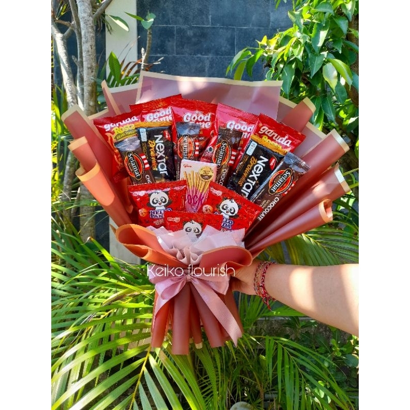 

Buket snack/Hadiah Kado Wisuda atau sempro/ Kado ulang tahun atau Anniversary termurah (Free Kartu ucapan ❗❗❗)