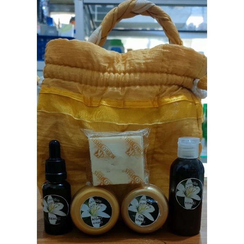 cream Yasmine skincare free serum