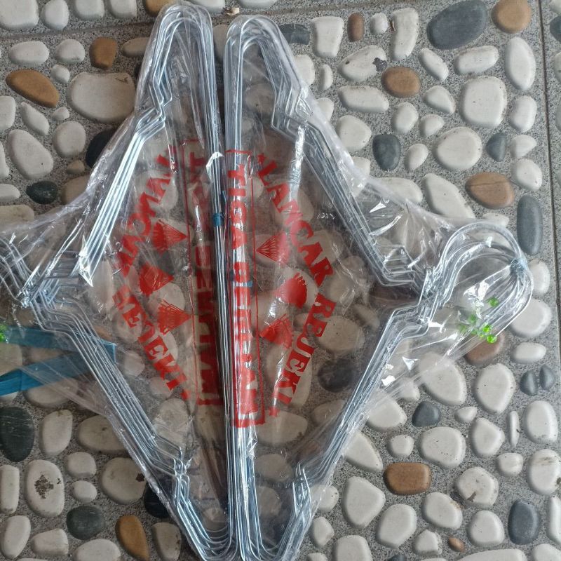 hanger baju 2 lusin