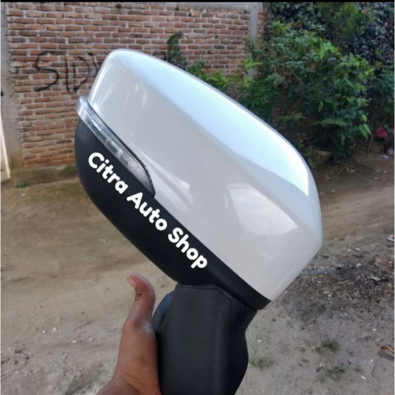 spion xpander kanan ritrak