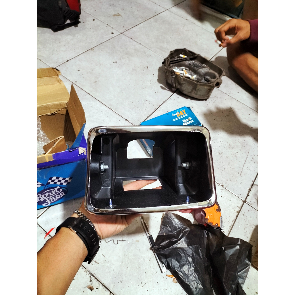 BATOK LAMPU DEPAN HONDA WIN