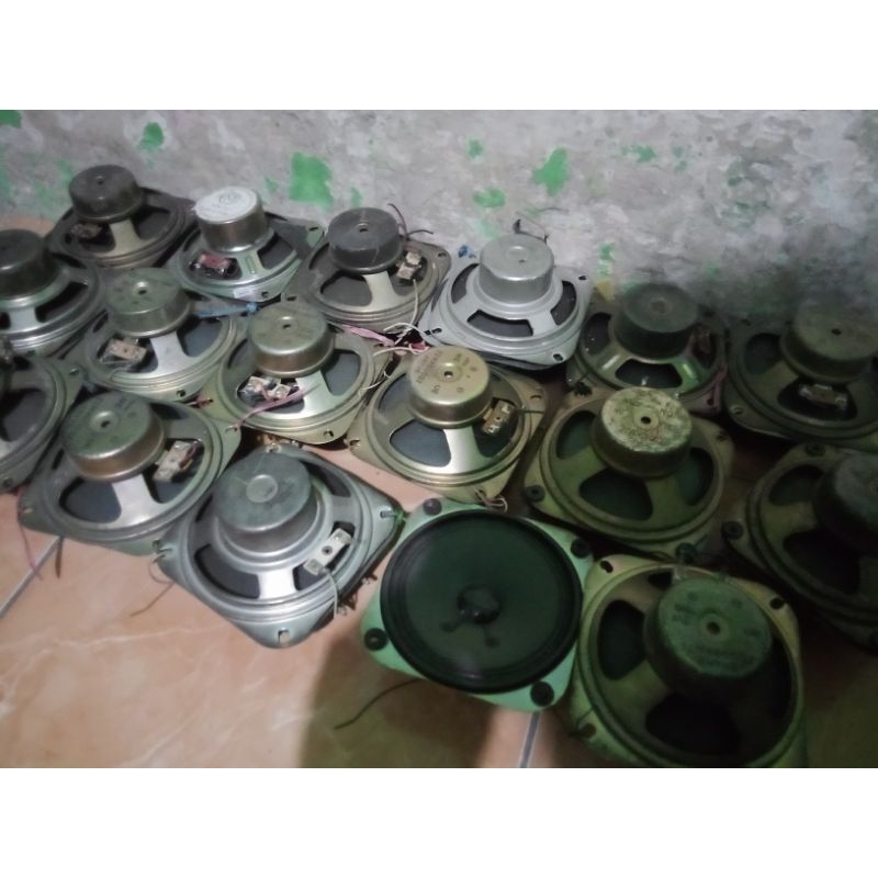 speaker BEKAS midlle fullrange 4 inch