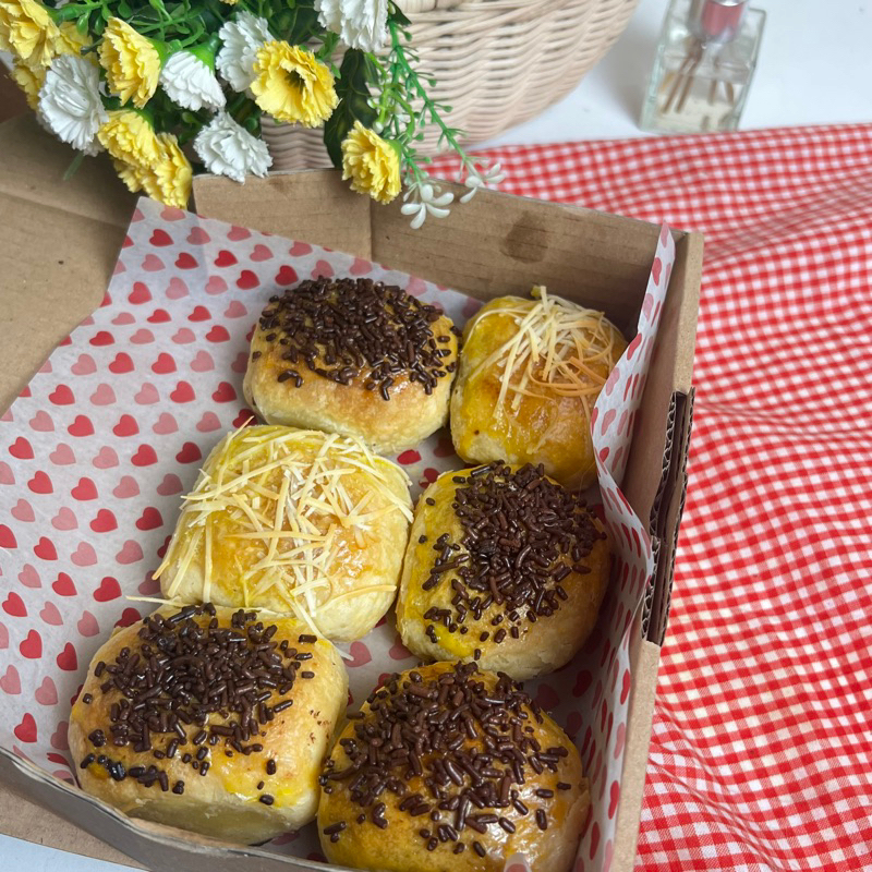 

Selusin Bolen Gemoy isi 12 pcs Enak Banget