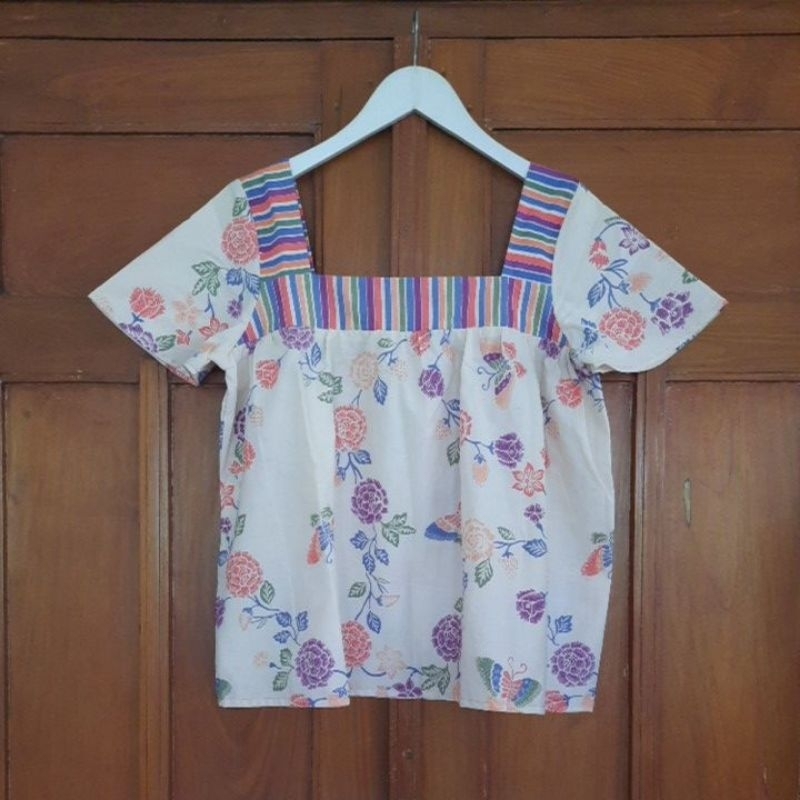 Atasan blouse bunga soft lengan pendek