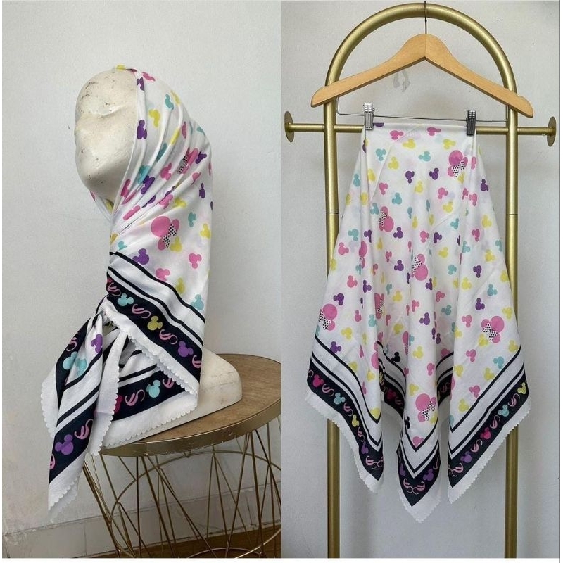 NUANSA PUTIH hijab segiempat denay voal motif semarang