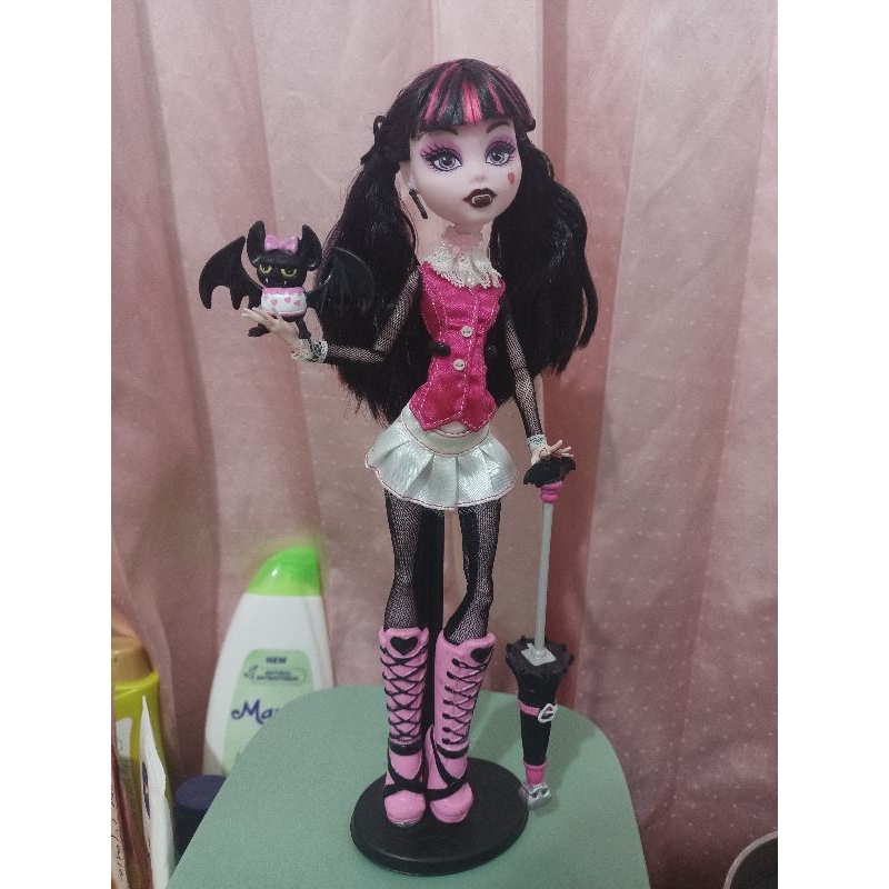 SELL BONEKA MONSTER HIGH DOLL DRACULAURA FIRST WAVE BASIC SIGNATURE DOLL SUPER DUPER MEGA RARE