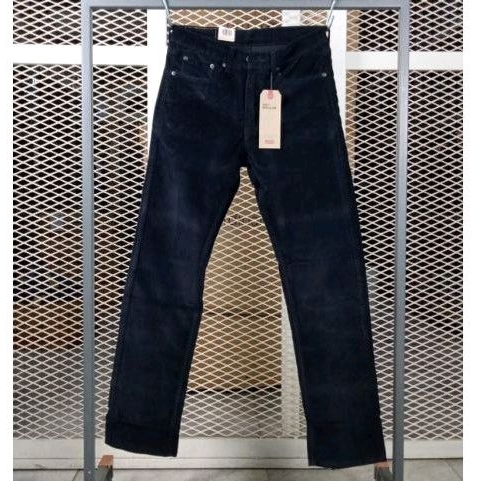 celana corduroy Levis