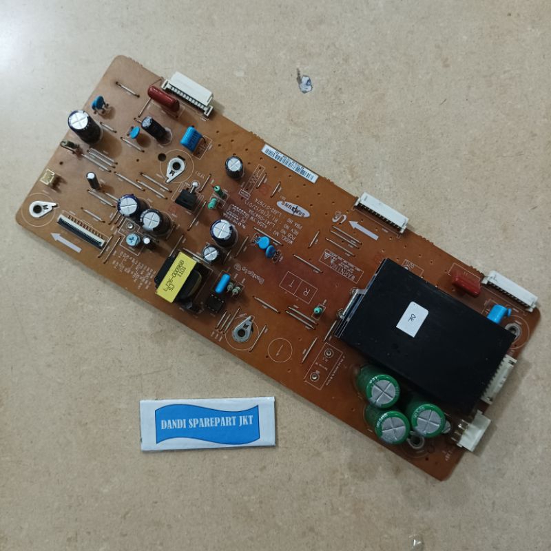 Y MAIN Y SUS TV PLASMA SAMSUNG PS 43D490 - MESIN TV led