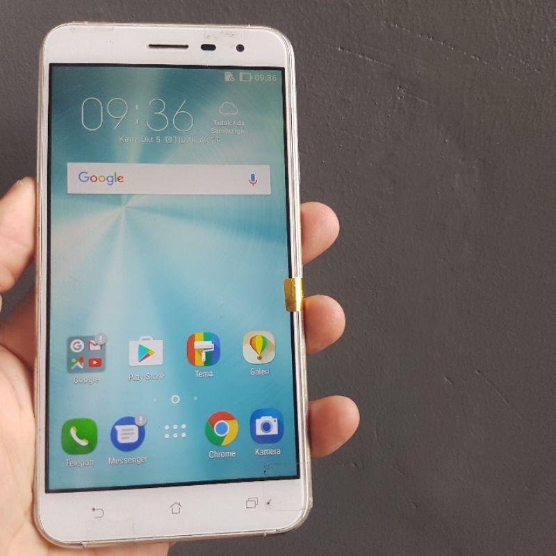 Asus Zenfone 3 SECOND RAM 4GB / 64GB