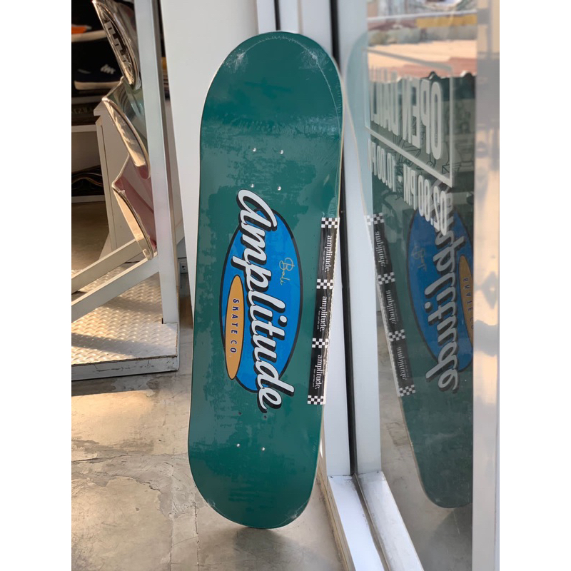 AMPLITUDE SKATEBOARDS DECK “AMP LINE” FREE GRIPTAPE