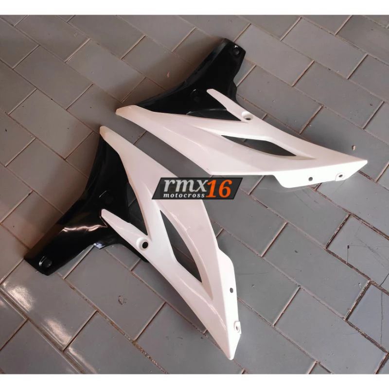 Sayap tangki YZ 250 F Leagsield tangki yz 250 f