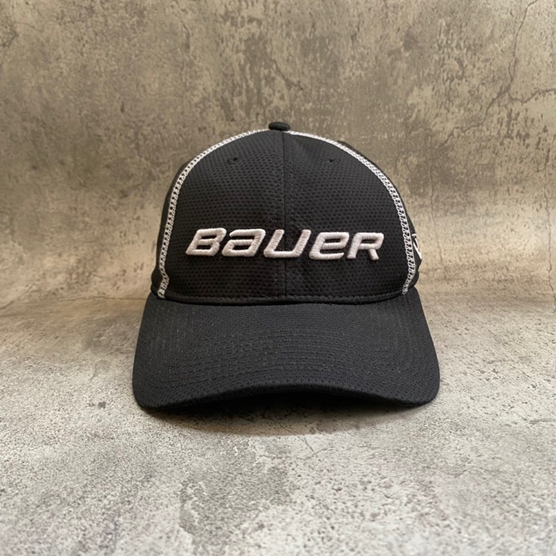 Topi bauer x new era