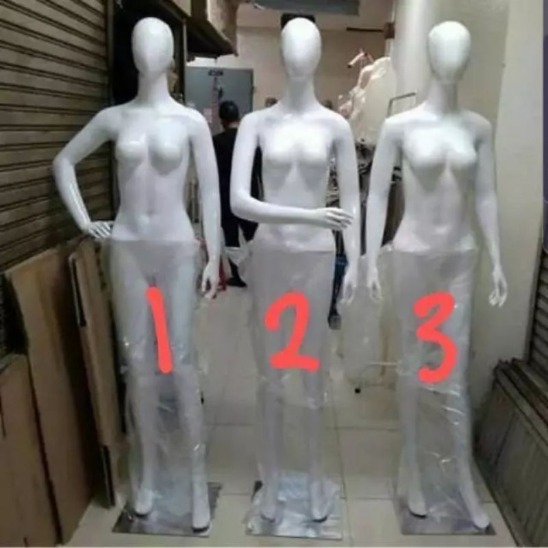 Patung Manekin Full Body Fiber Cewek Alien Putih Glossy Display Pakaian Patung Perempuan