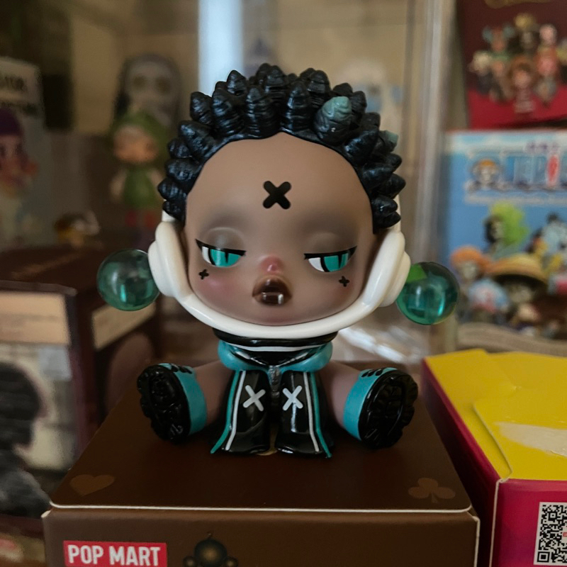 Pop mart Skullpanda City of Night - DJ Player