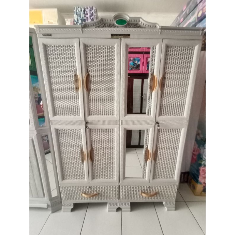 Lemari plastik napoly 4 pintu