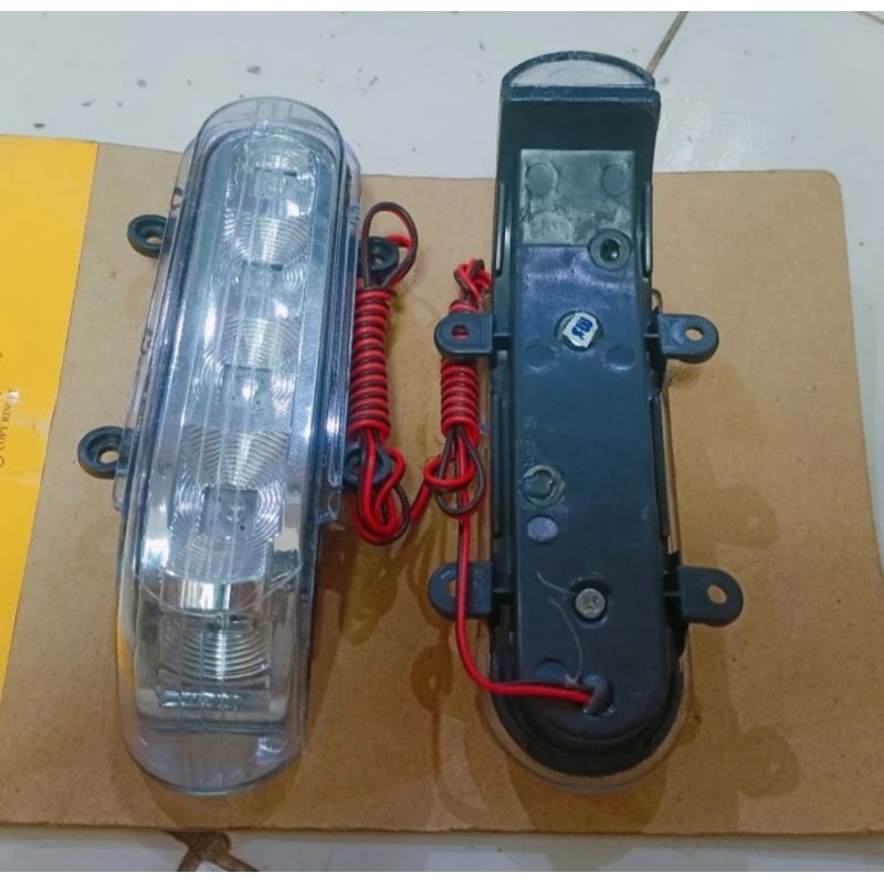 Lampu sen spion innova lama