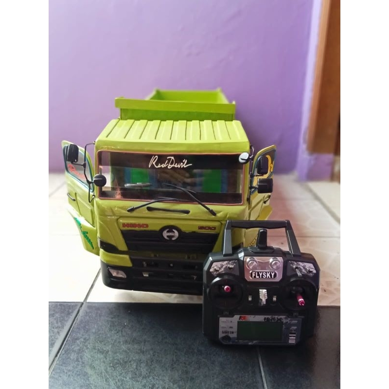 RC Truck Hino 500