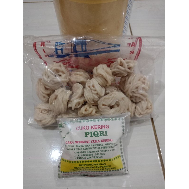 

PAKET PEMPEK KERITING KERING PREMIUM 100% ASLI KUALITAS NO 1 500 GR