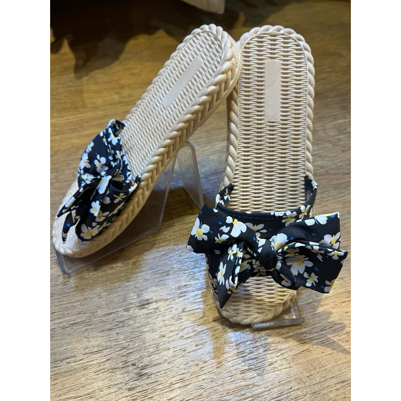Sandal Sunflower / sandal matahari wanita