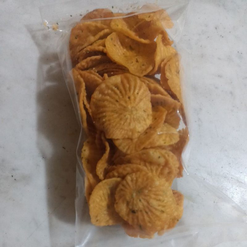 

Kerupuk Sala / Ladu Sala / Oleh-Oleh Pariaman / 250 gram