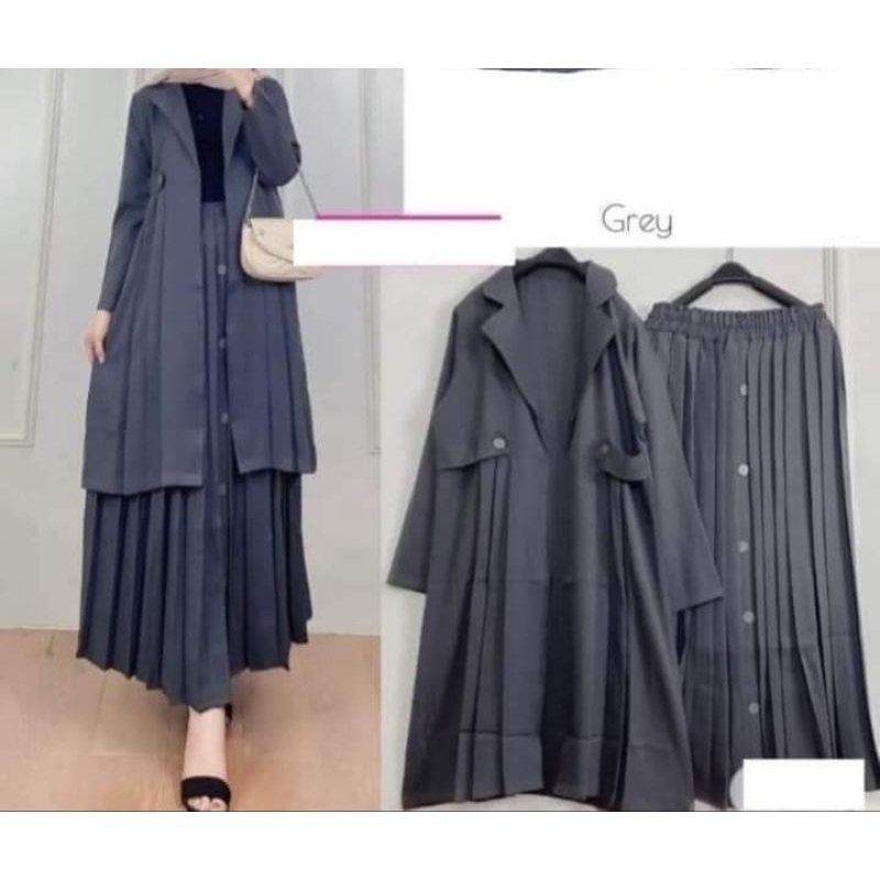 ONE SET BLAZER LONG CARDY+ROK PLISKET PREMIUM