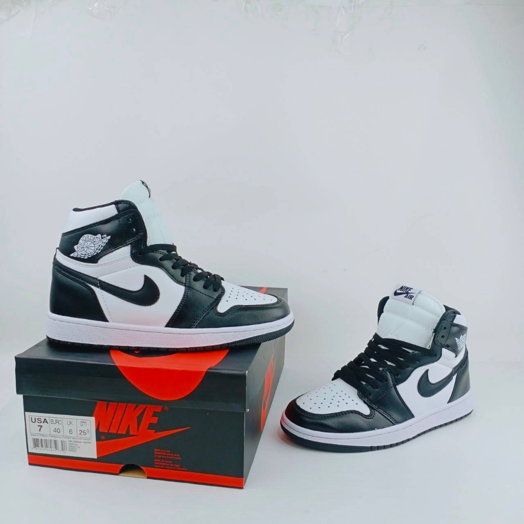 Nike Air Jordan Retro 1 High Panda Black White