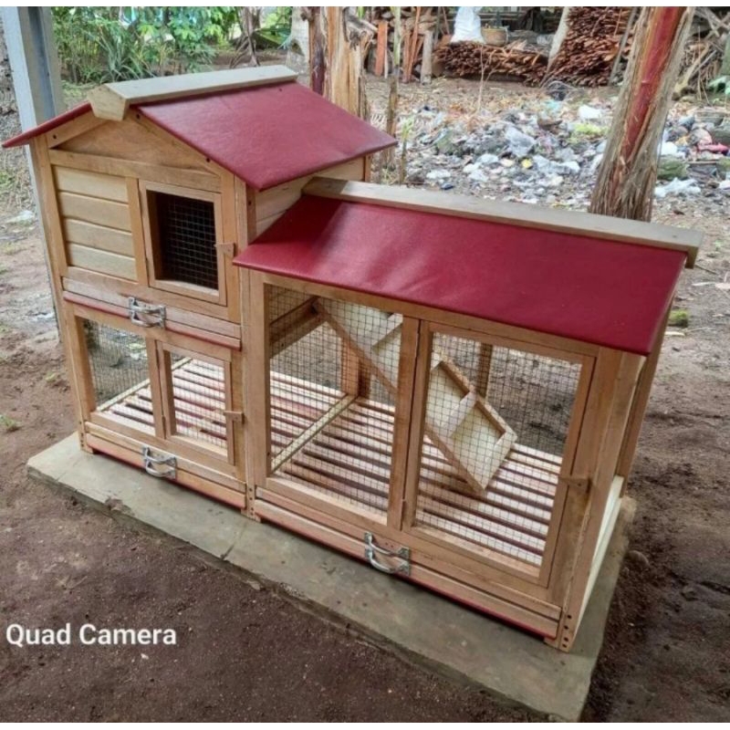 Kandang kelinci / rumah kelinci kayu 2 tingkat indoor / outdoor