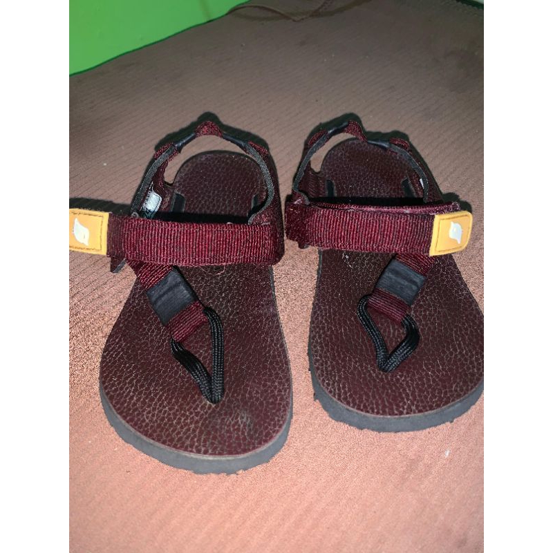 PRELOVED PYOPP TAPAK BAREFOOT