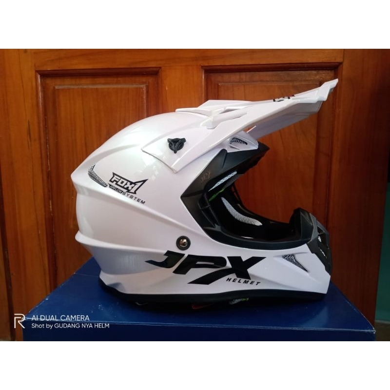 HELM CROSS JPX FOX 1 WHITE