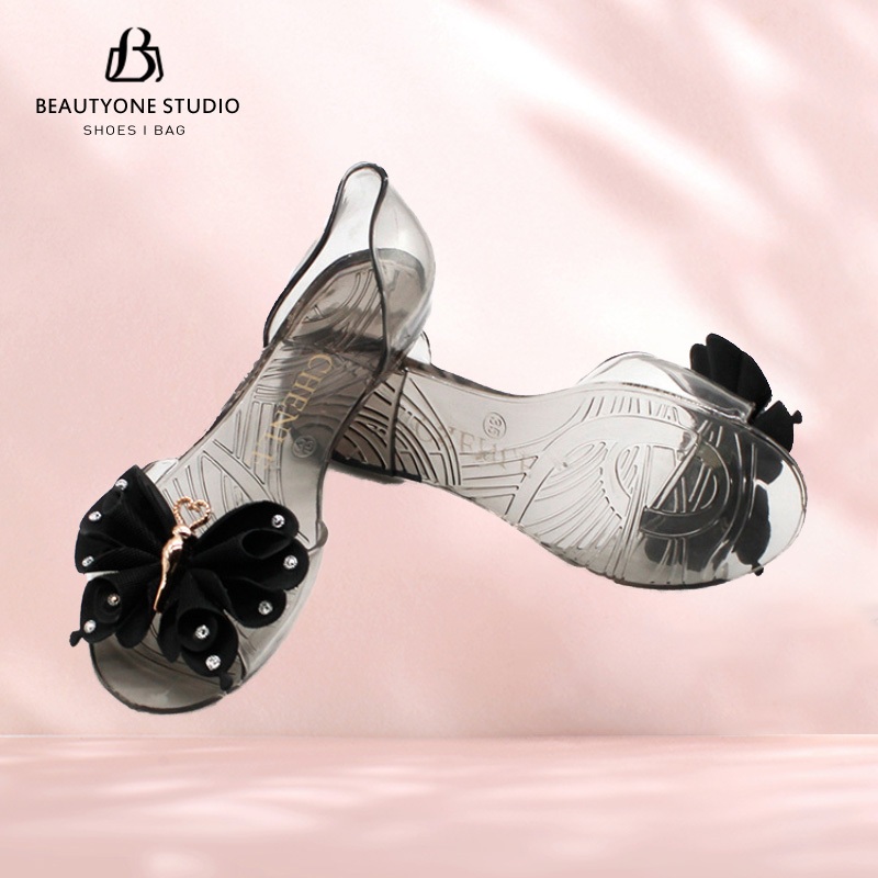 COD Fashion Wanita Sandal Musim Panas Transparan Bawah Kristal Busur Mulut Ikan Datar Sepatu Pantai 