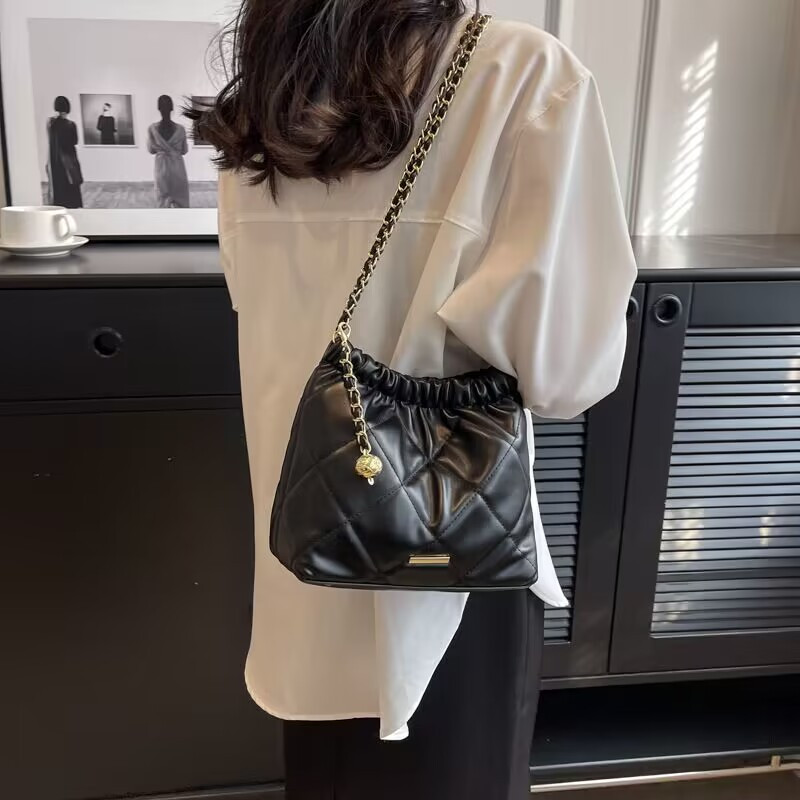 BUCKET SLINGBAG / JENNIE BAG / BAG CH*NEL IMPORT BAG / TAS WANITA