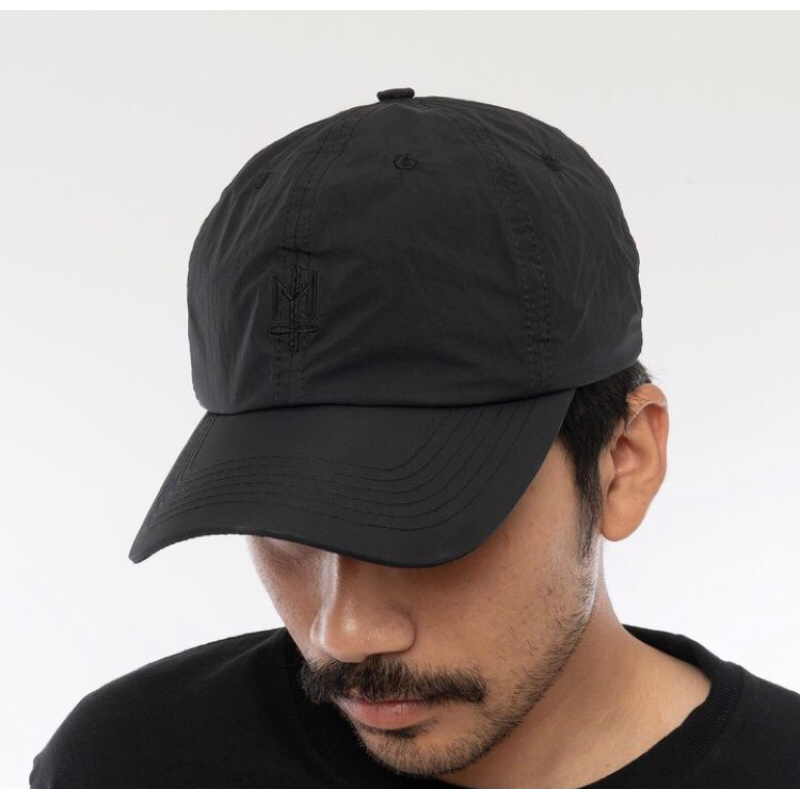 Topi parasut maternal disaster