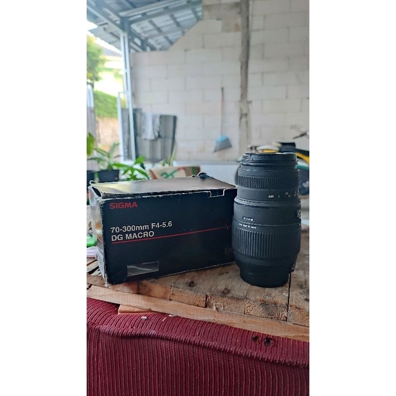 lensa sigma 70 - 300mm Dg macro for nikon